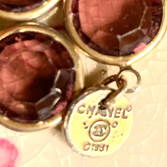 CHANEL Vintage 1981 Chiclet Amethyst Sautoir-Style Necklace - Picture 8 of 14